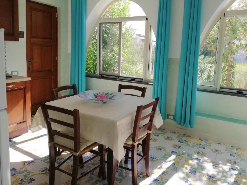 הוילה וולקאנו Garden & Sea מראה חיצוני תמונה